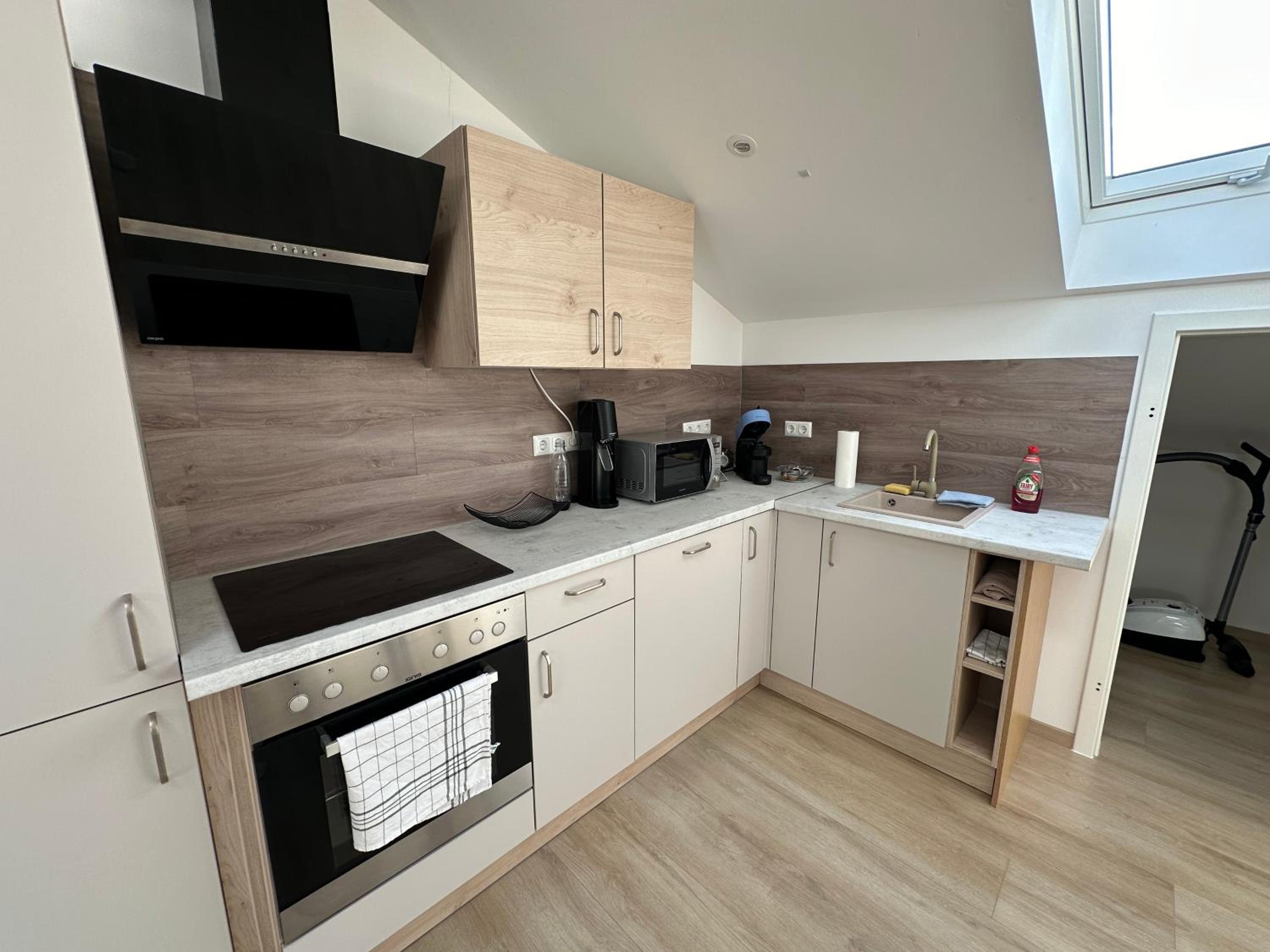 Große FerienWohnung 3 Schlafzimmer Neubau Gästehaus 120m2