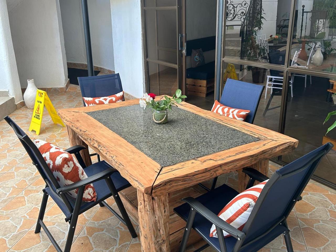 Enkishon suites