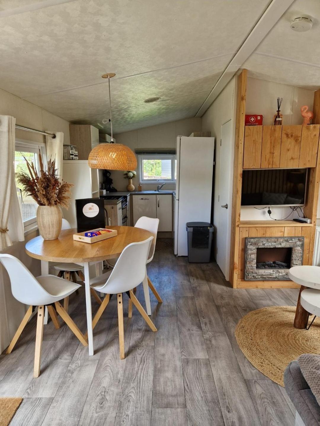 EnJoy Meer und See Ferienhaus -In Lauwersoog- 1-6 Pers- 3 Schlafzimmer view 3