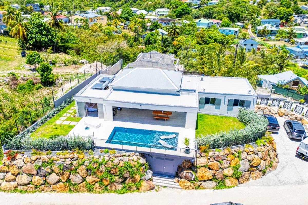 Nateina Home