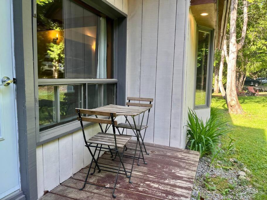 Chalet Mon Repos - Lac Sarrazin avec embarcations