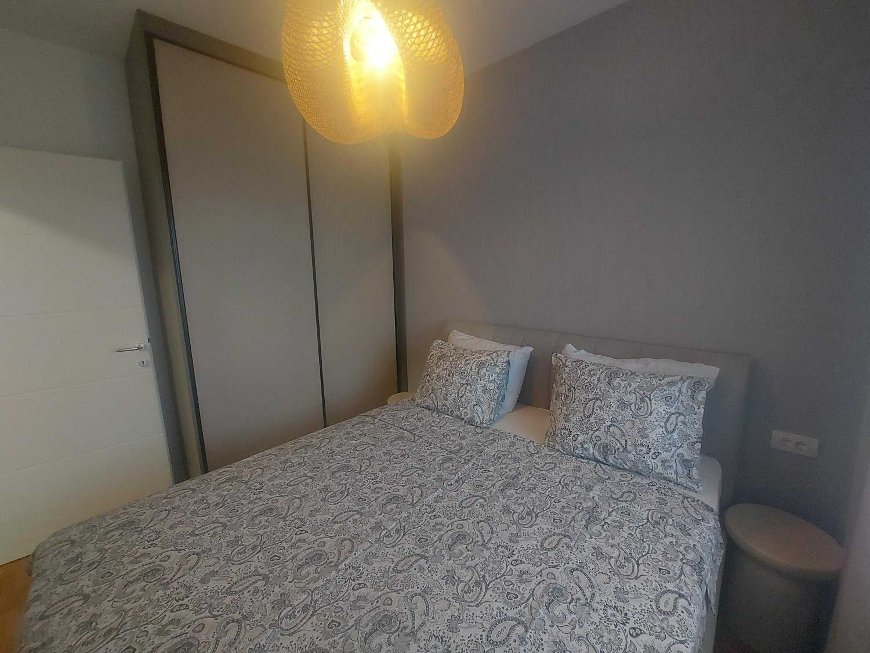BL Lux