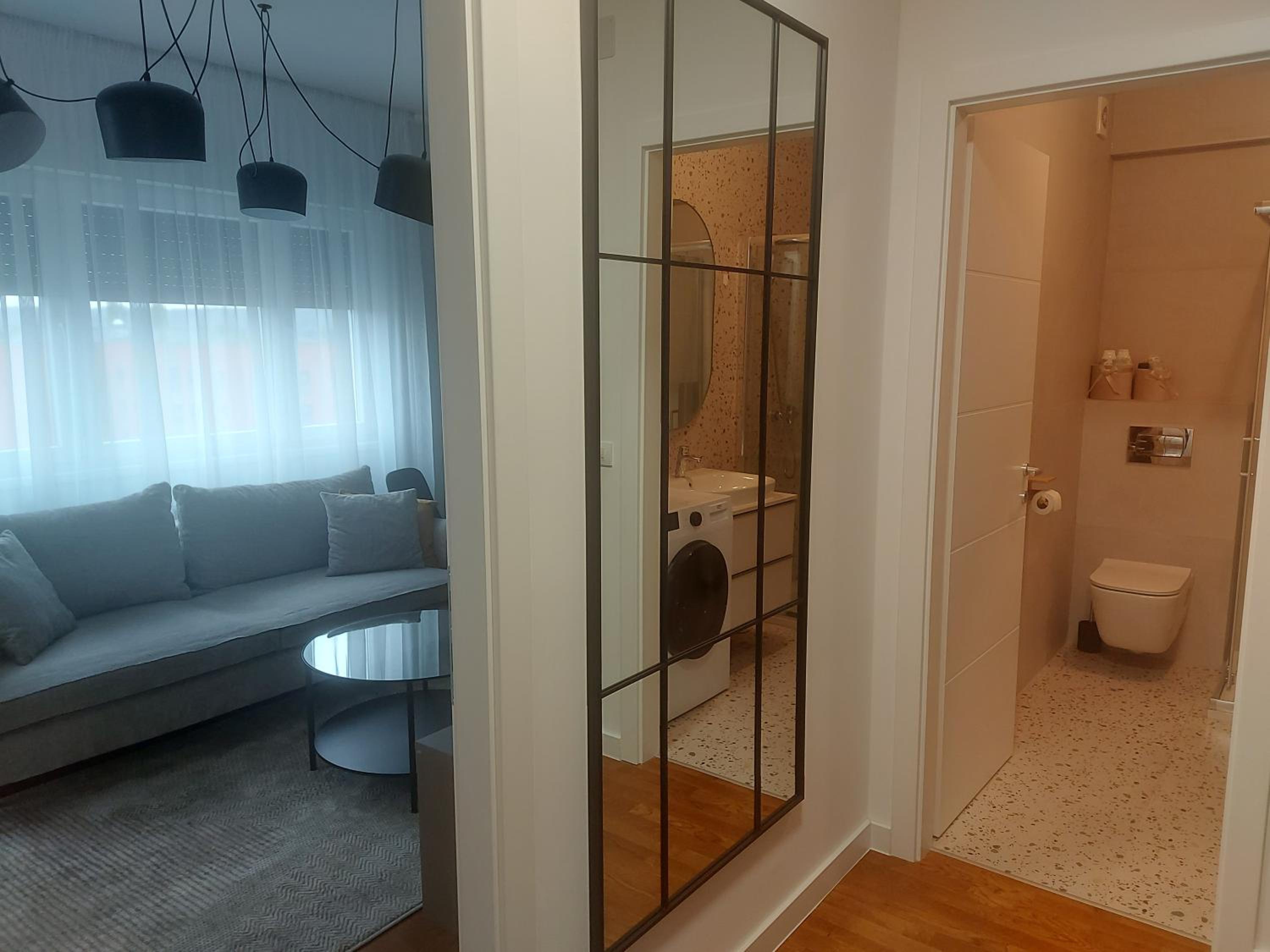 BL Lux