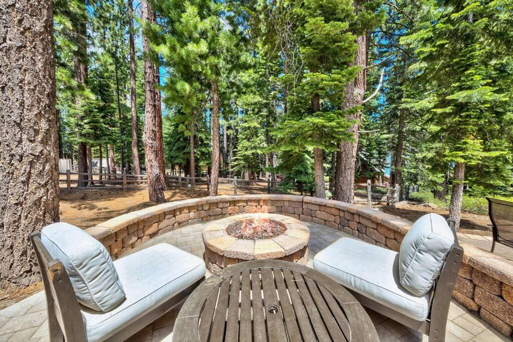 Cozy and central Tahoe cabin with private hot-tub outdoor fireplaces close to slopes - Property Image 30