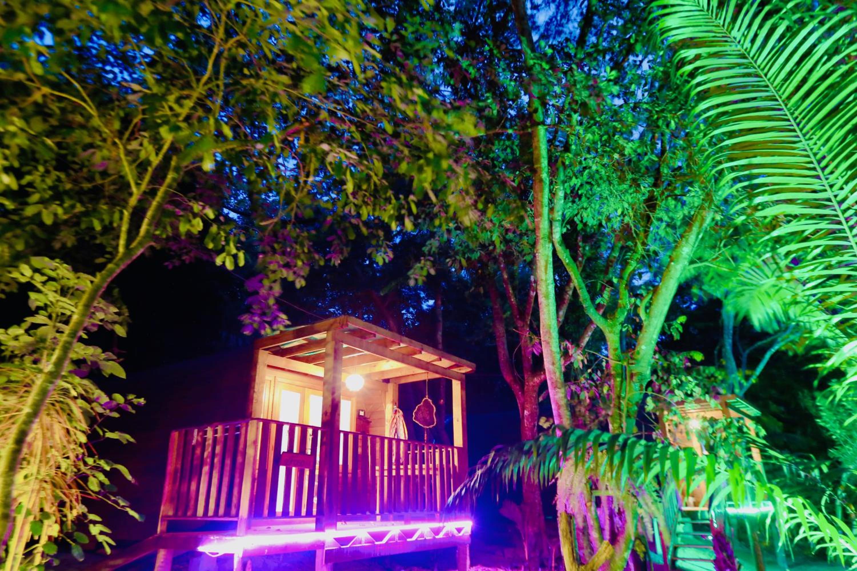 Alquimia Zen IGLUs de eucalipto na Reserva Aruá