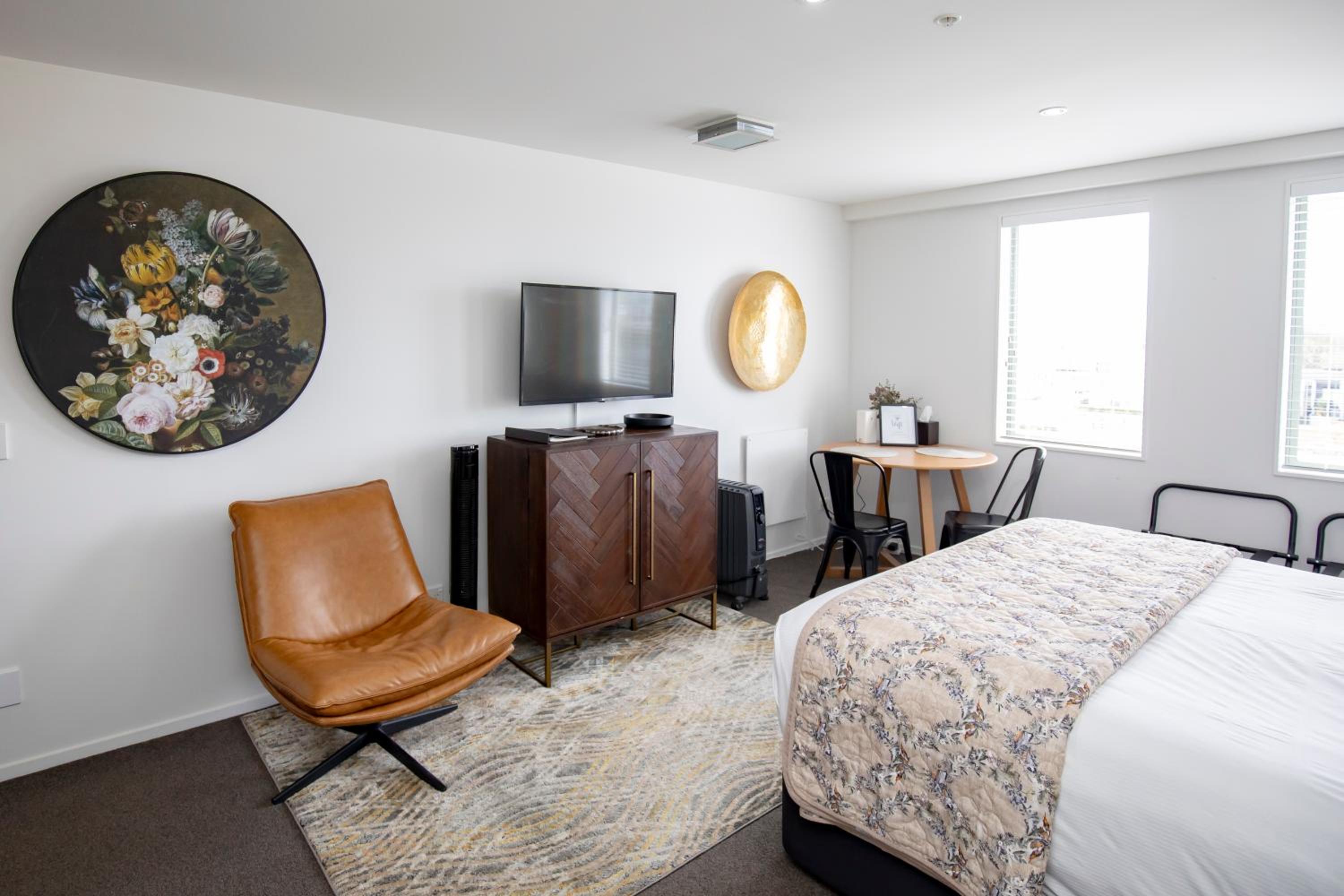 Cathedral Junction Apartments - Image 3