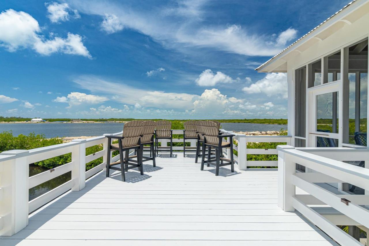La Dolce Vida and Mistico Beach Club plus Boat Shuttle