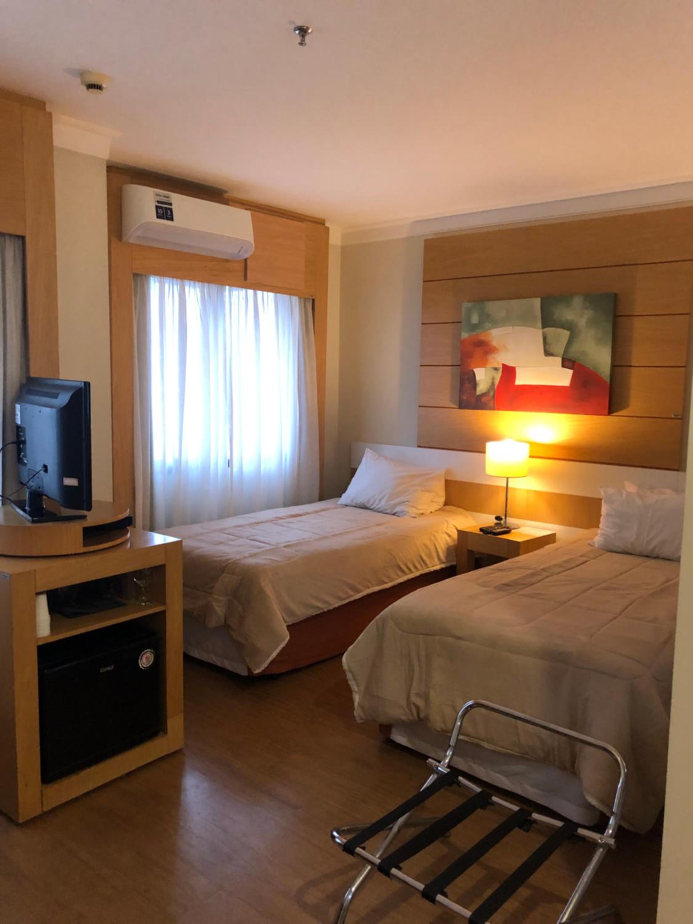 Flat Congonhas - Maravilhoso Flat em frente ao Aeroporto - H414