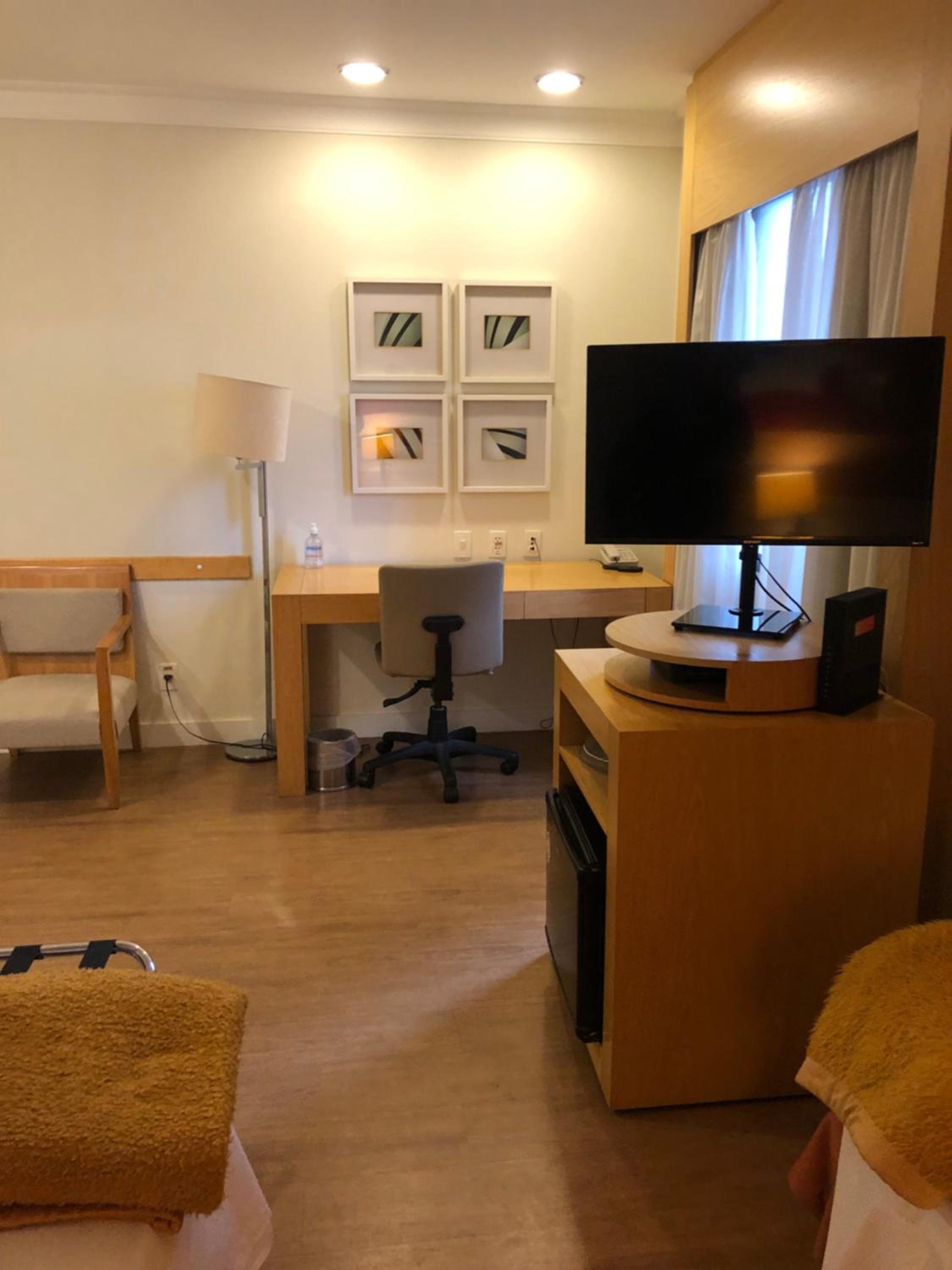 Flat Congonhas - Maravilhoso Flat em frente ao Aeroporto - H414