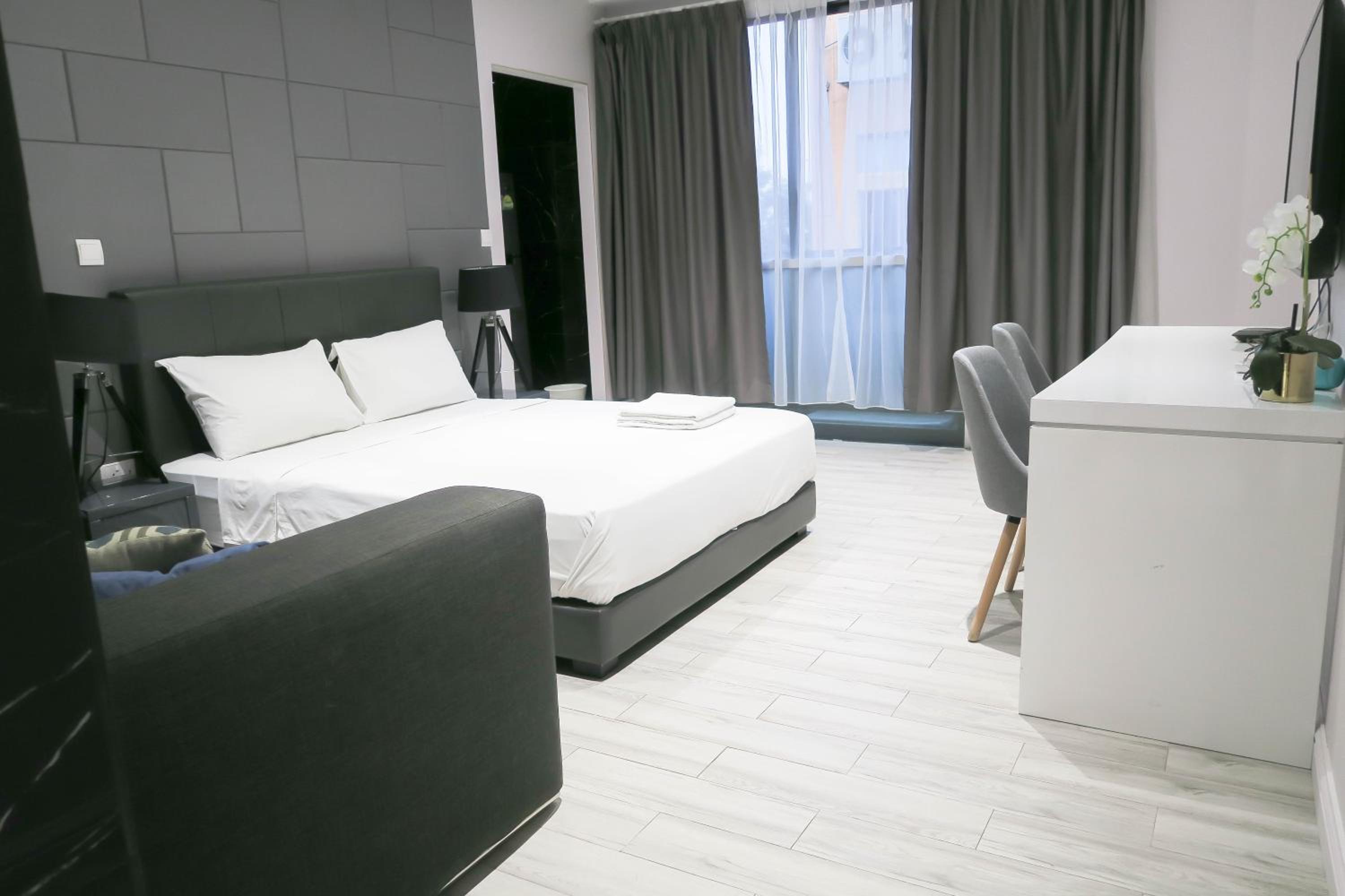 Comfy Studio 1 by Ong Realty