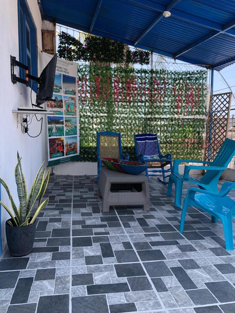 Hostal SANTORINI II