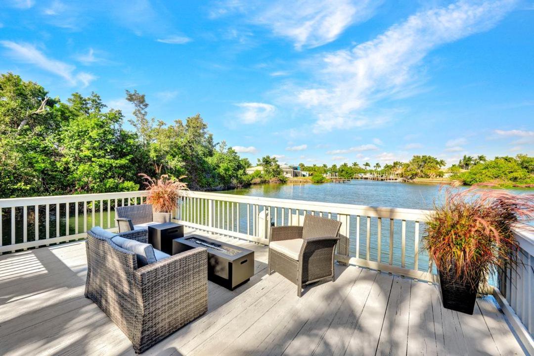 Waterfront Retreat in The Isle of Capri near Marco Island, Naples, Florida, Sunset Cruise, Guided Fishing view 4