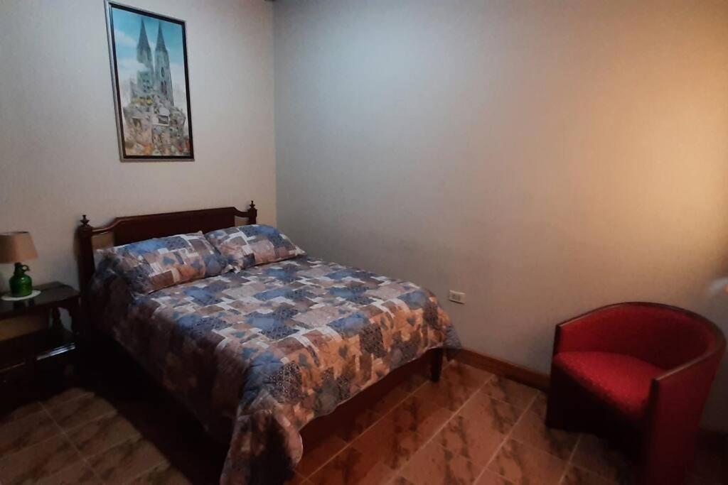Departamento Puerto Azul via a la costa