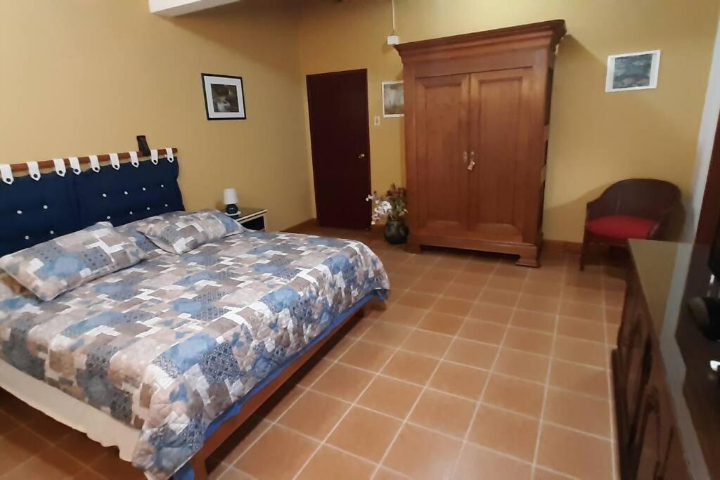 Departamento Puerto Azul via a la costa