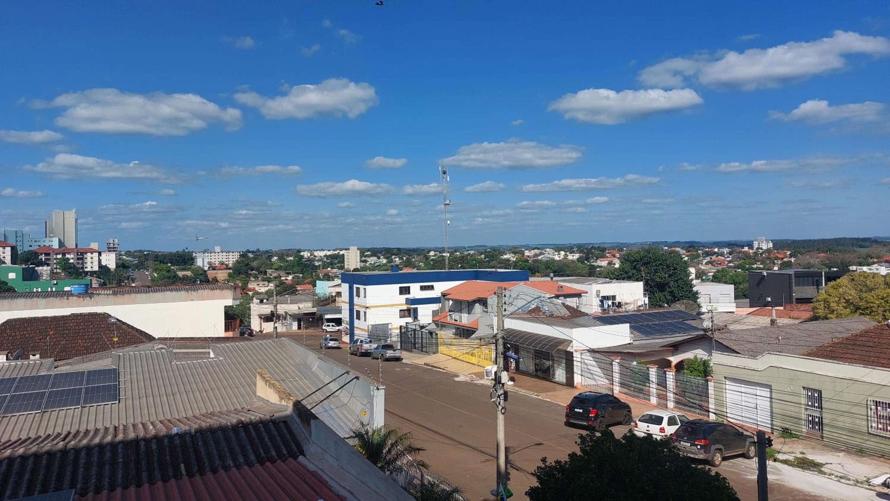 Apart próximo a Unimed, Catedral e HSA de 2 quartos com 2 AR, mini-Academia e garagem no Centro-sul