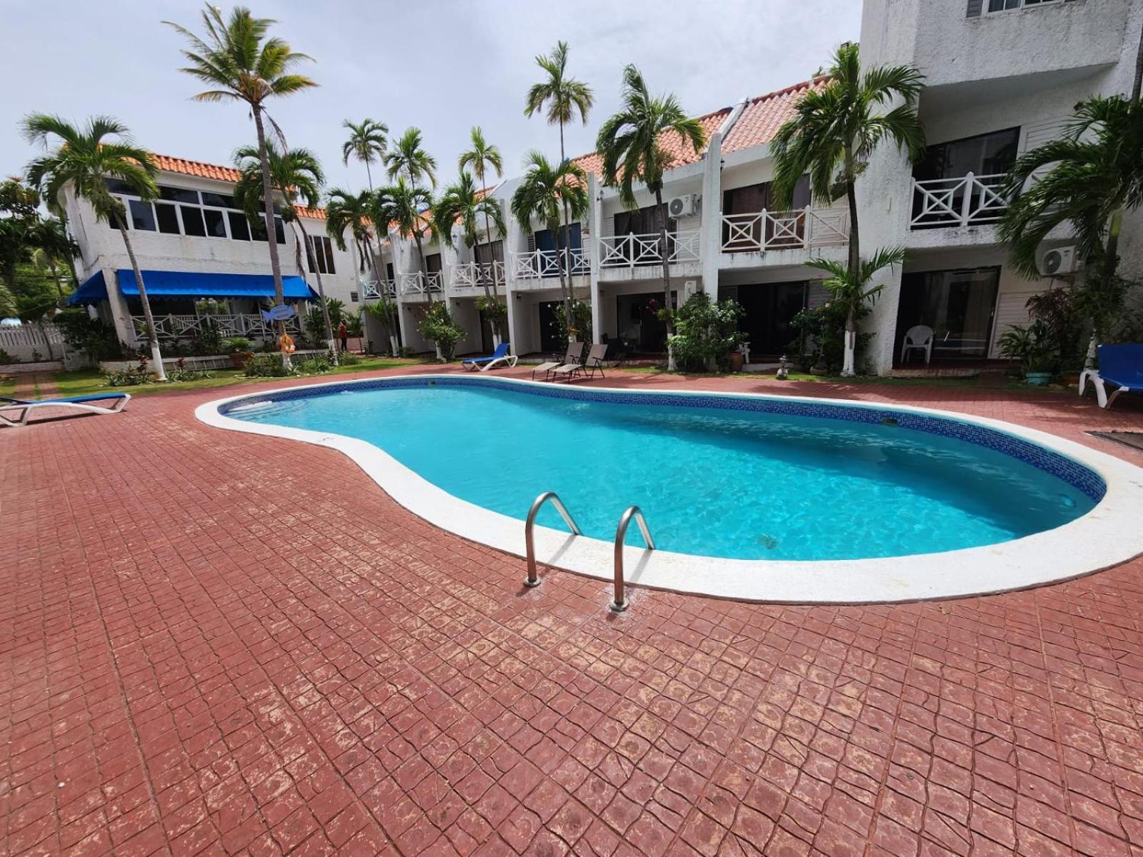 Chrisanns Beach Resort, Apt 21 view 2