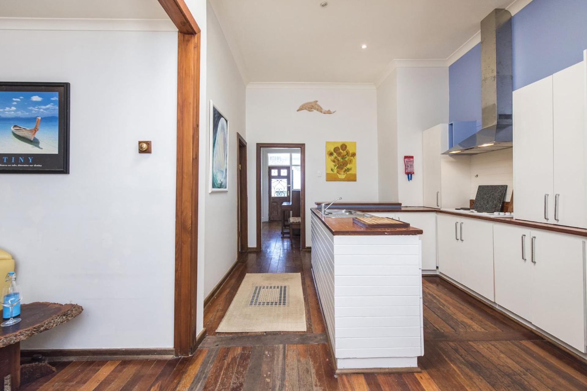 Docs Cottage - Ocean Views