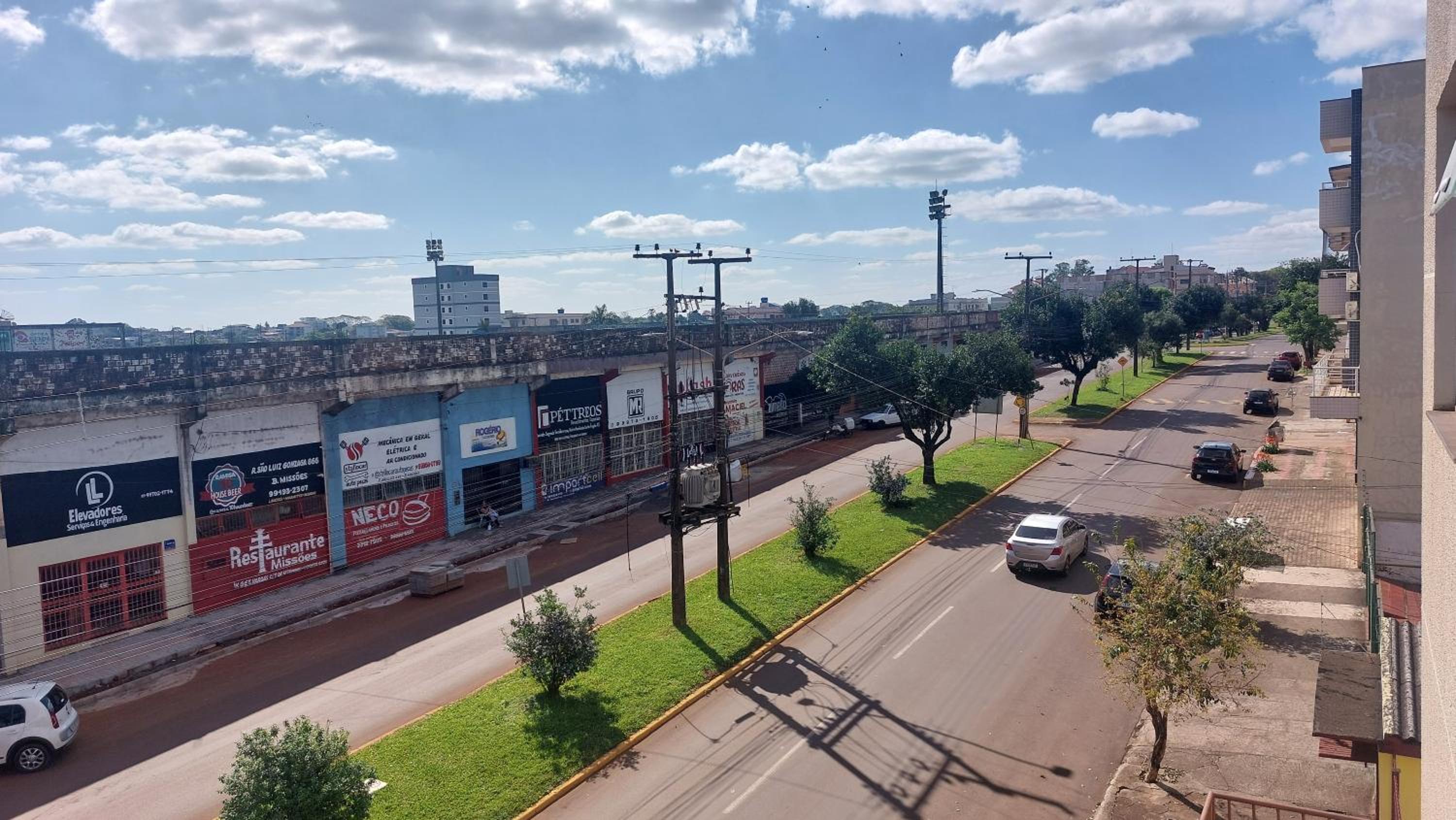Apart próximo a Unimed, Catedral e HSA de 2 quartos com 2 Ar, mini-Academia e garagem no Centro-sul