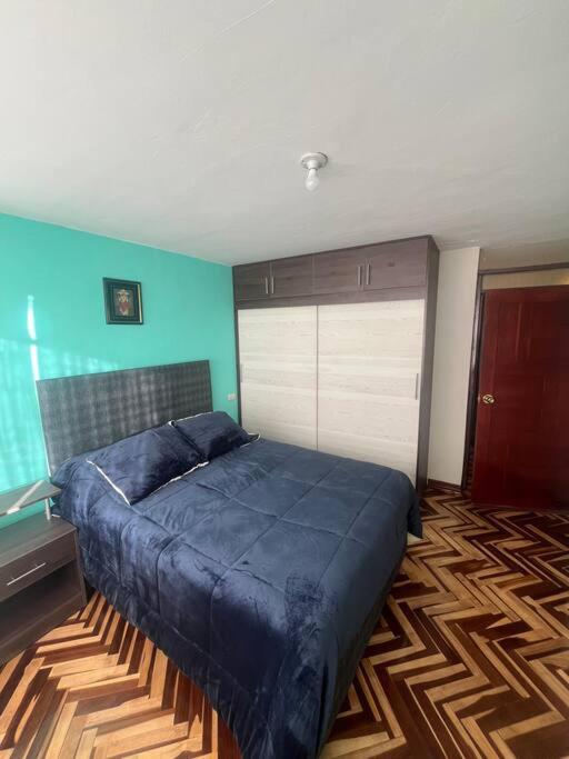 Apartment very close to the main square view 4