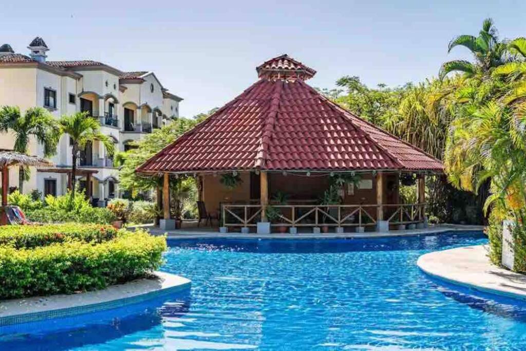 LPT12 Loft&2 Bdrm Resort Style Condo 5km from Tam