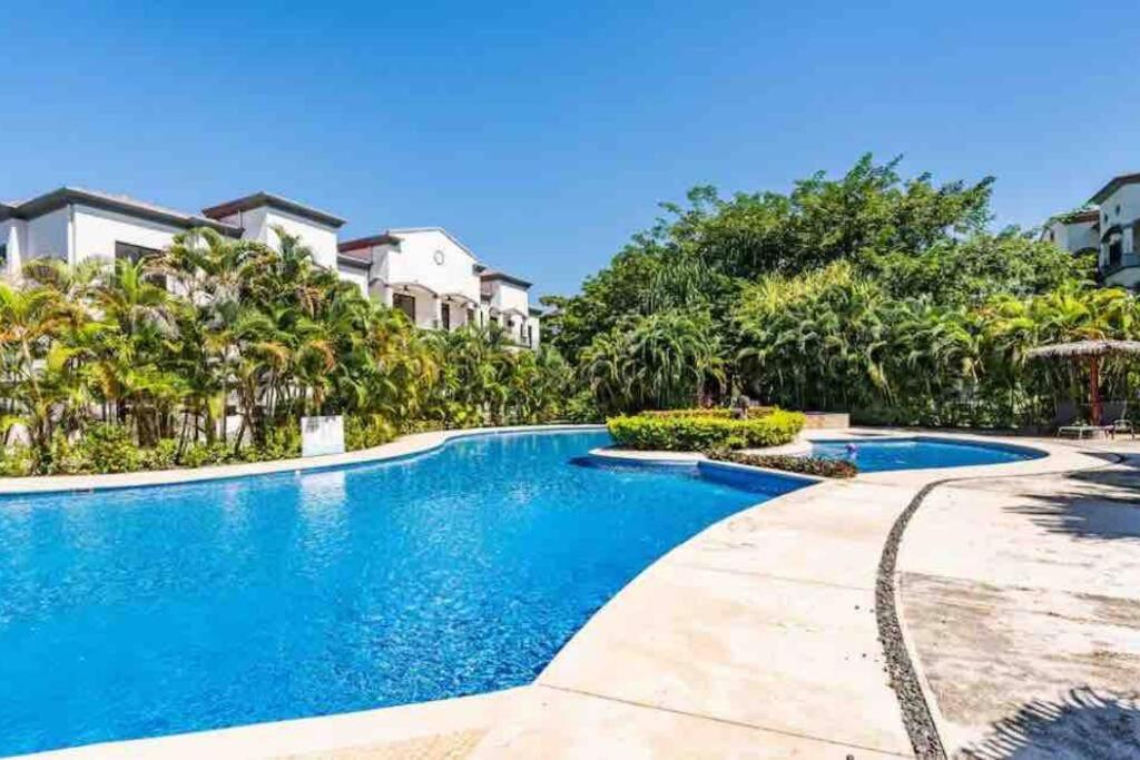 LPT12 Loft&2 Bdrm Resort Style Condo 5km from Tam