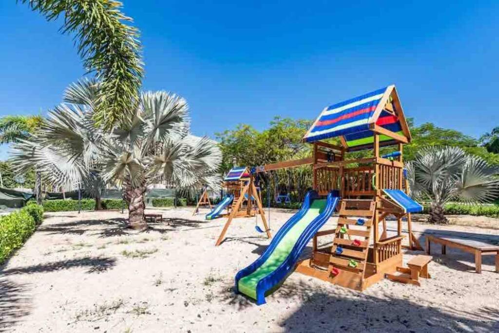 LPT12 Loft&2 Bdrm Resort Style Condo 5km from Tam