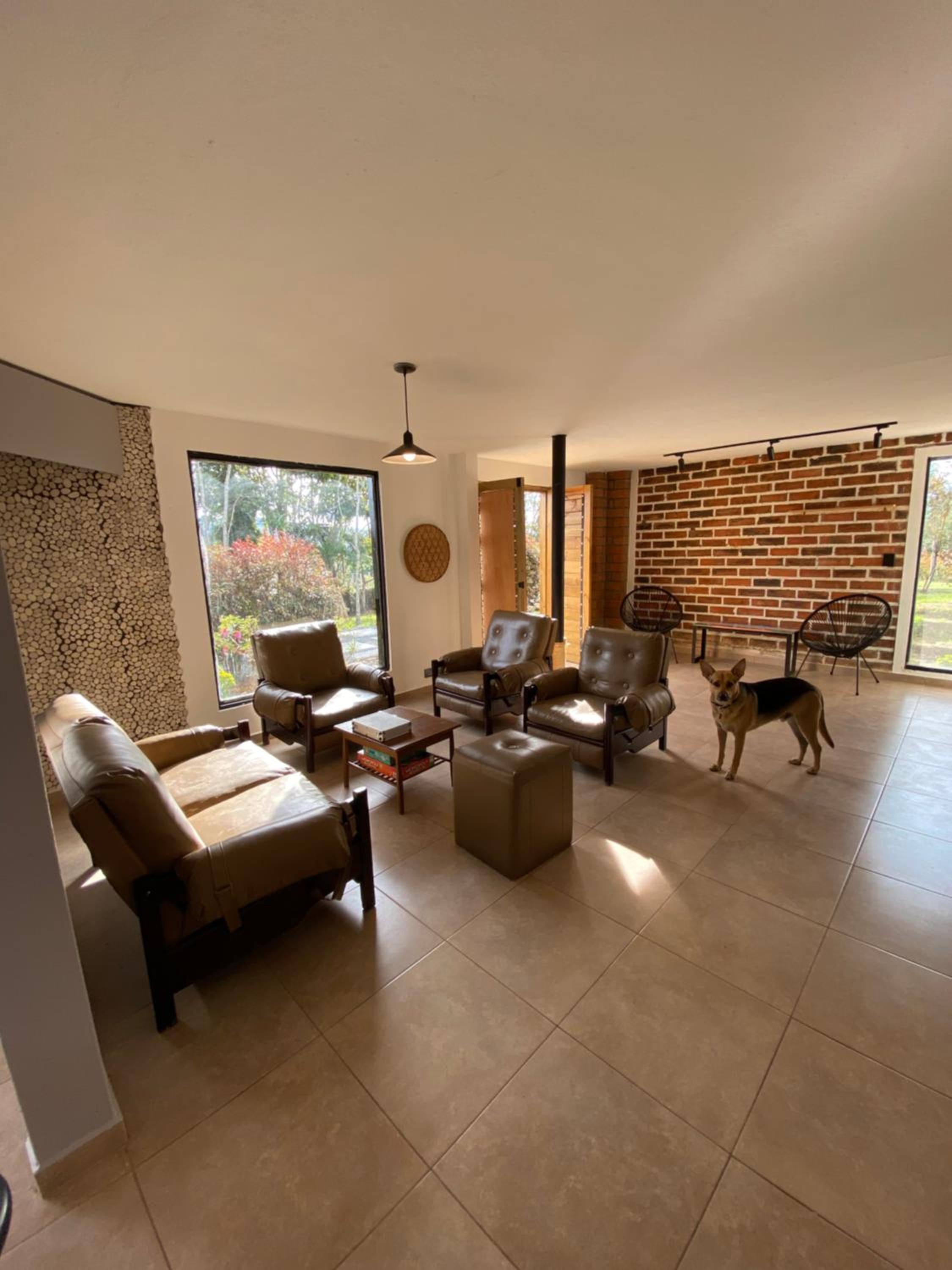 Habitación con baño privado en casa de campo ubicada en Santa Elena