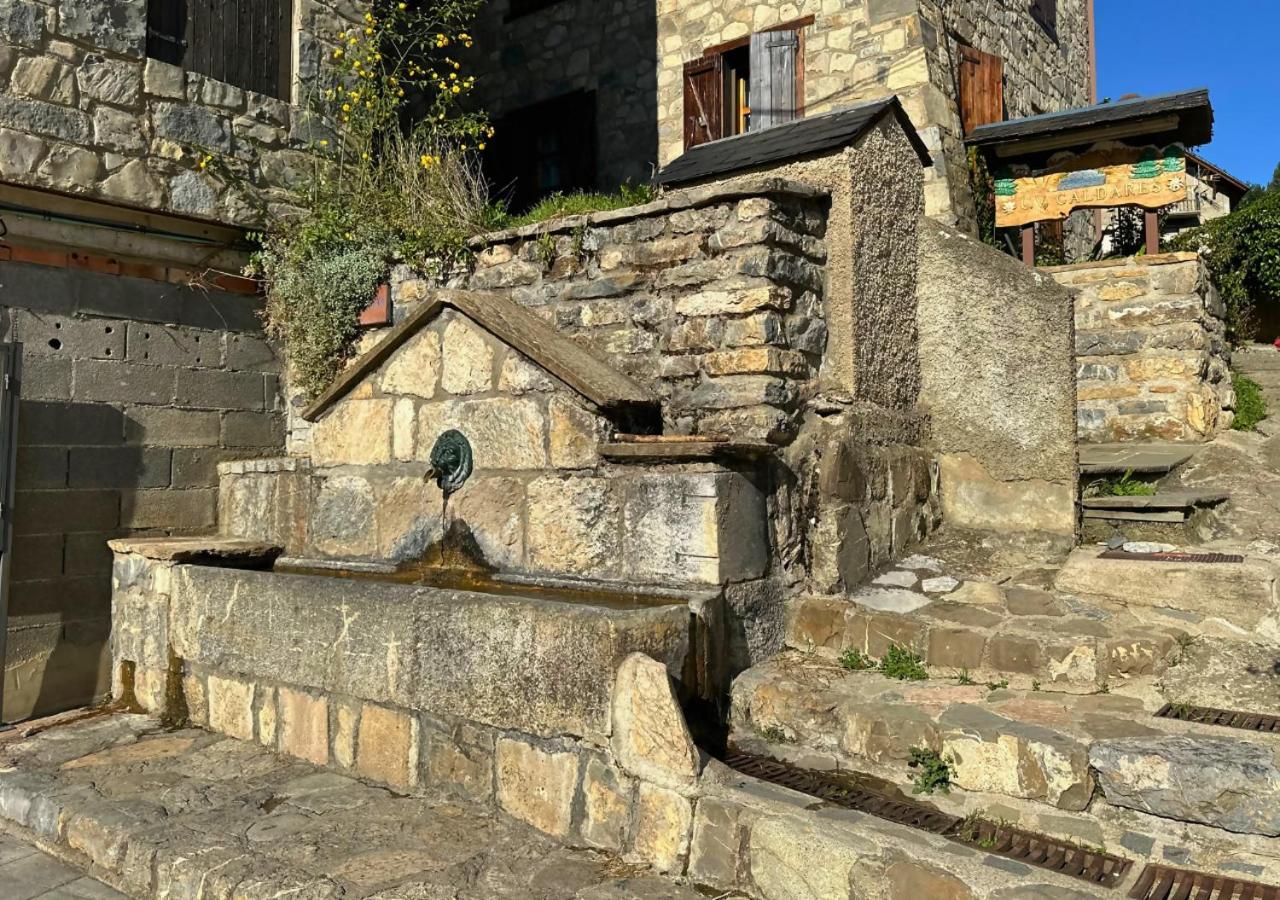 Caldares: Exclusivo Ático en El Pueyo de Jaca view 5