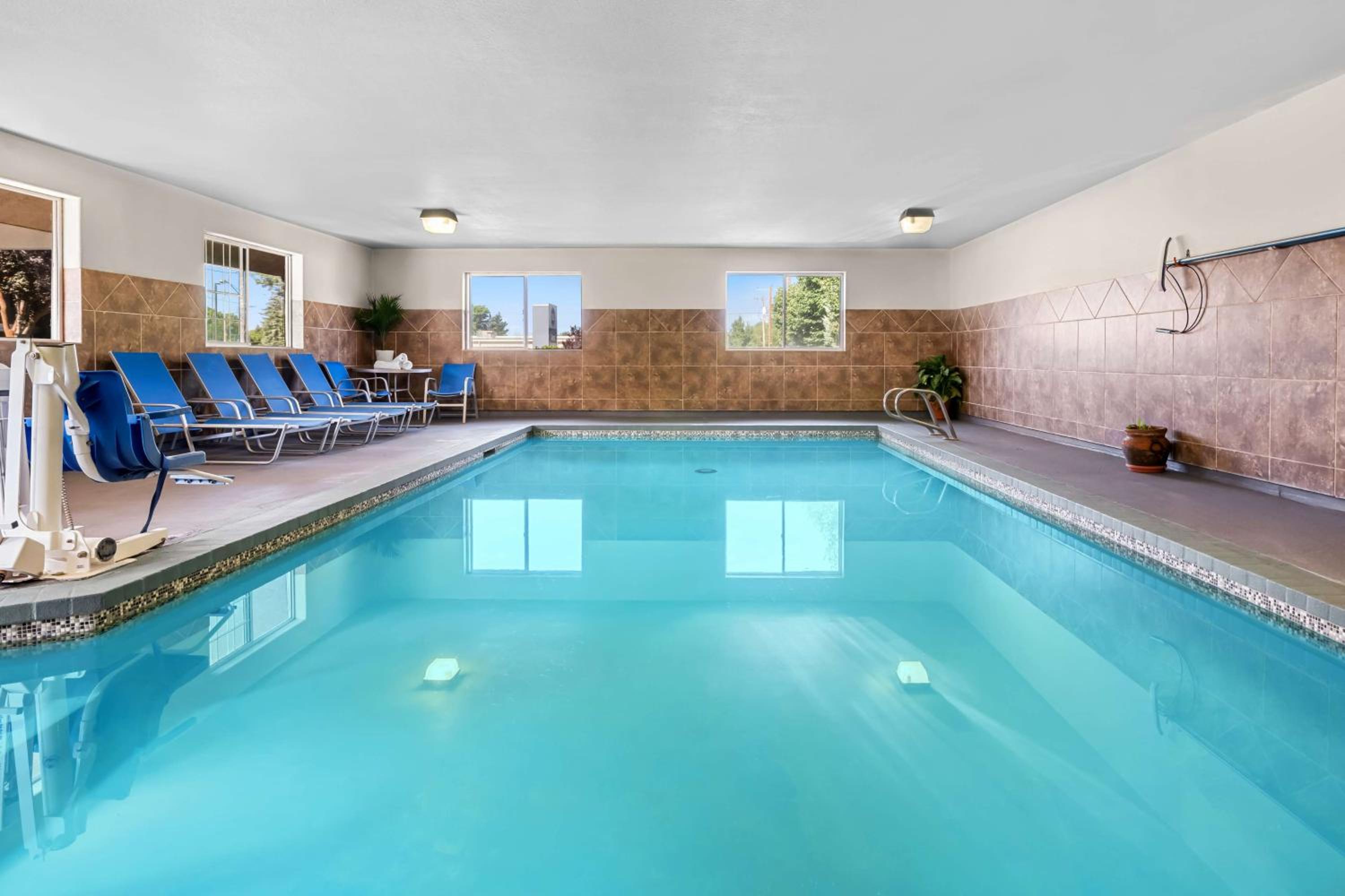 SureStay by Best Western Lakeview