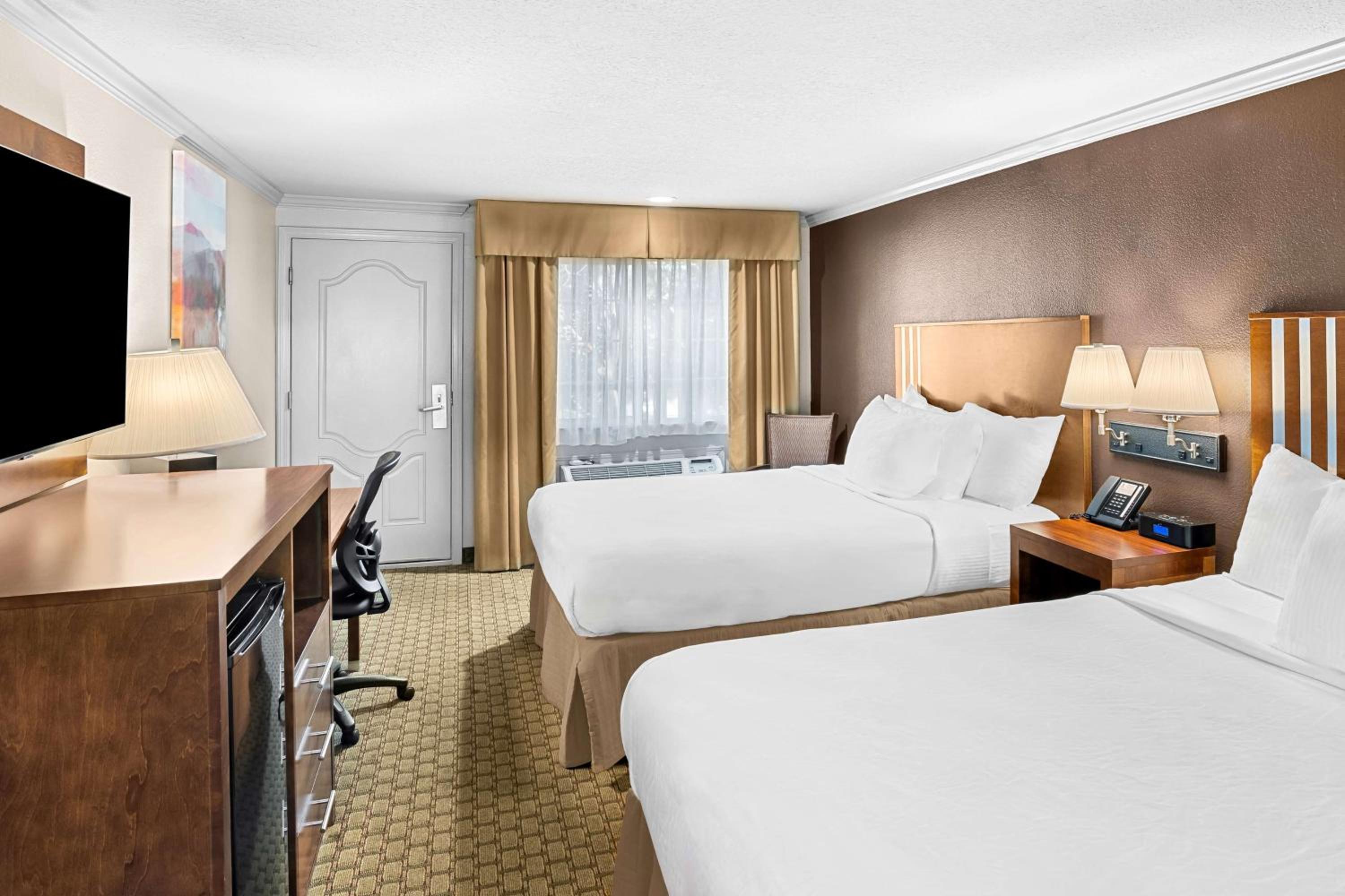 SureStay by Best Western Lakeview