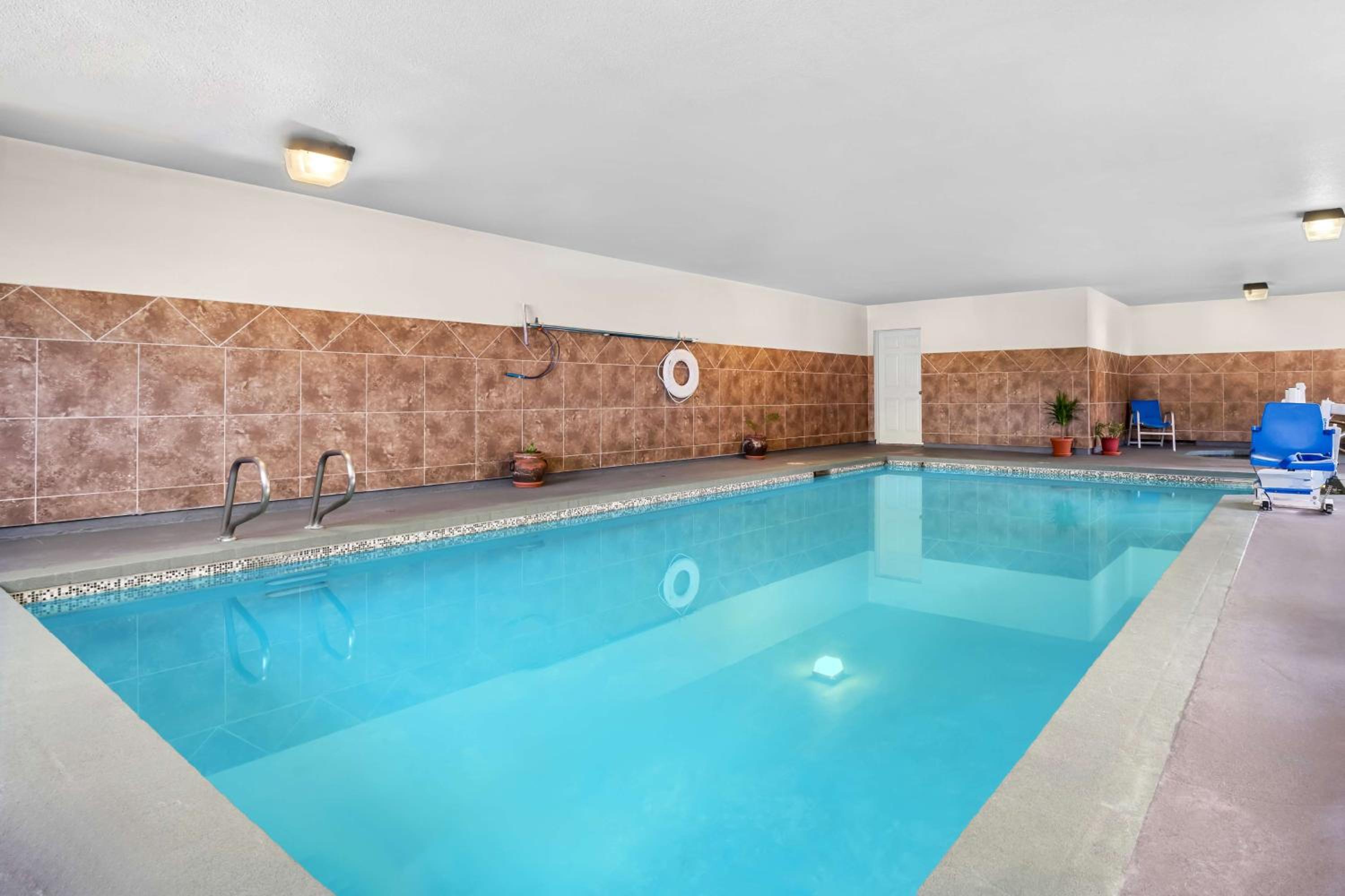 SureStay by Best Western Lakeview