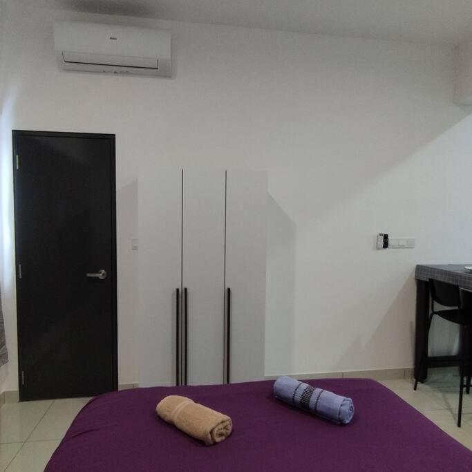 1 Bed Queen Suites at EduSentral for 2 Guests photo 3