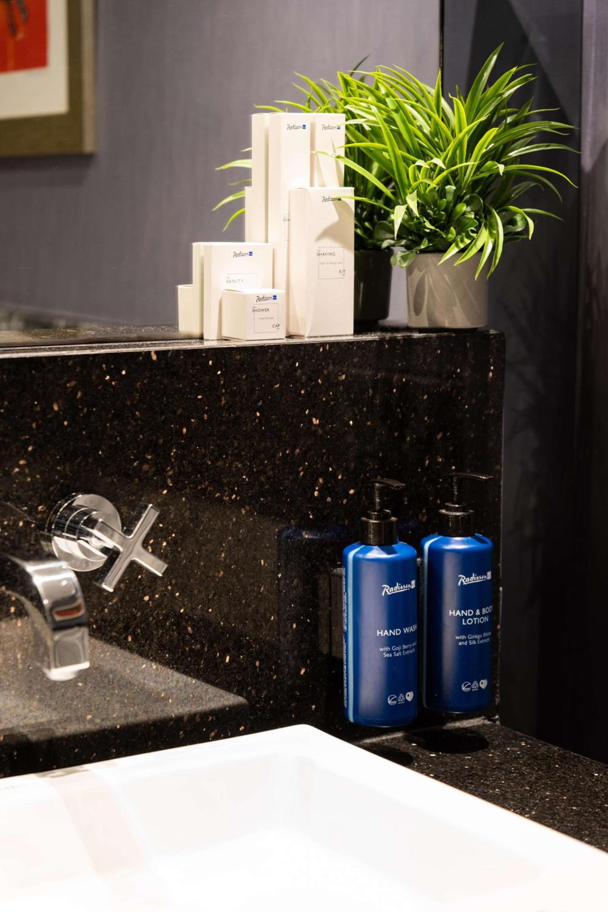 Radisson Blu Hotel Istanbul Pera - Image 76