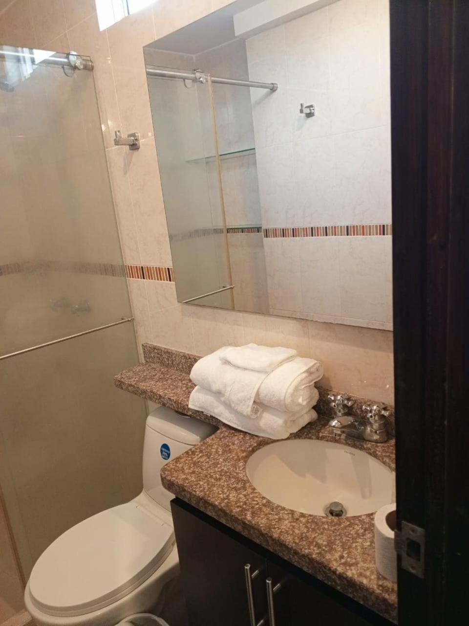 Provenza Housse-Alquiler de habitaciones en apto compartido