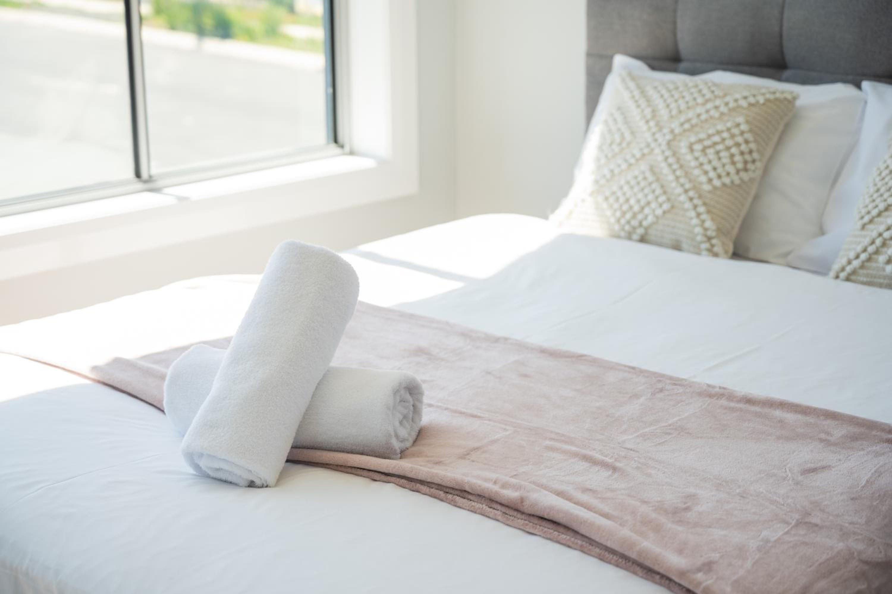 Campbelltown Sweet 5Br house with WiFi&Parking