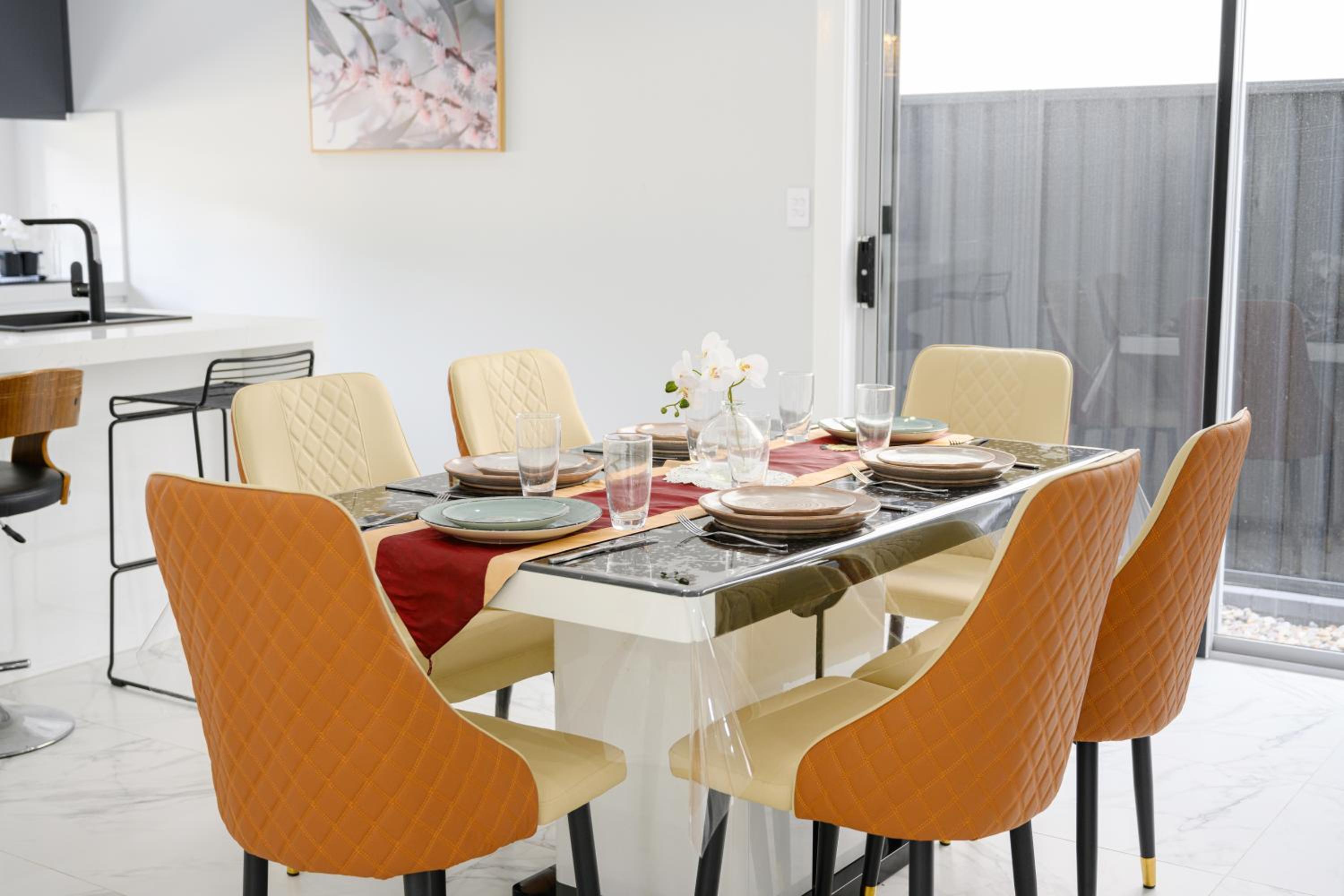 Campbelltown Sweet 5Br house with WiFi&Parking