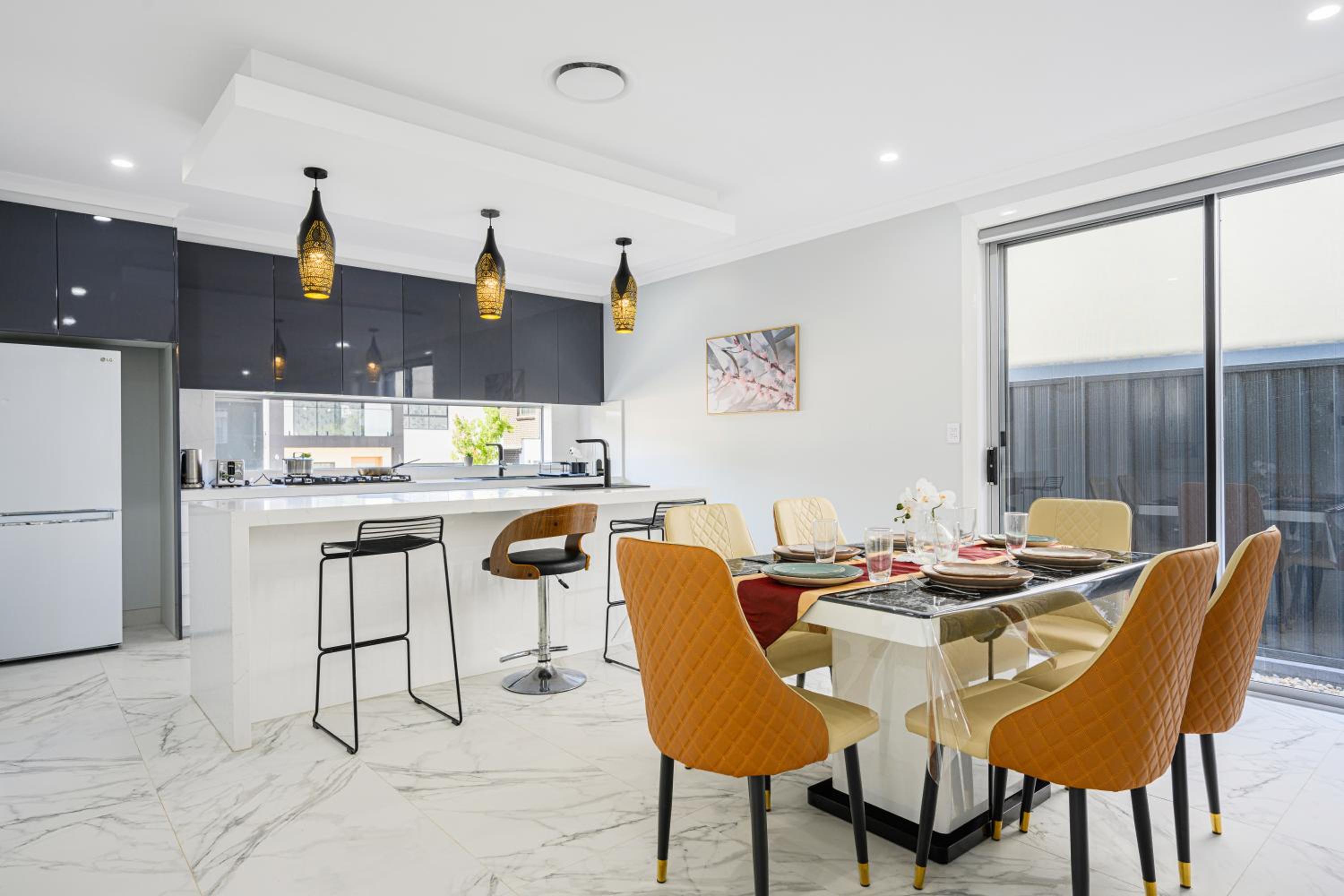 Campbelltown Sweet 5Br house with WiFi&Parking