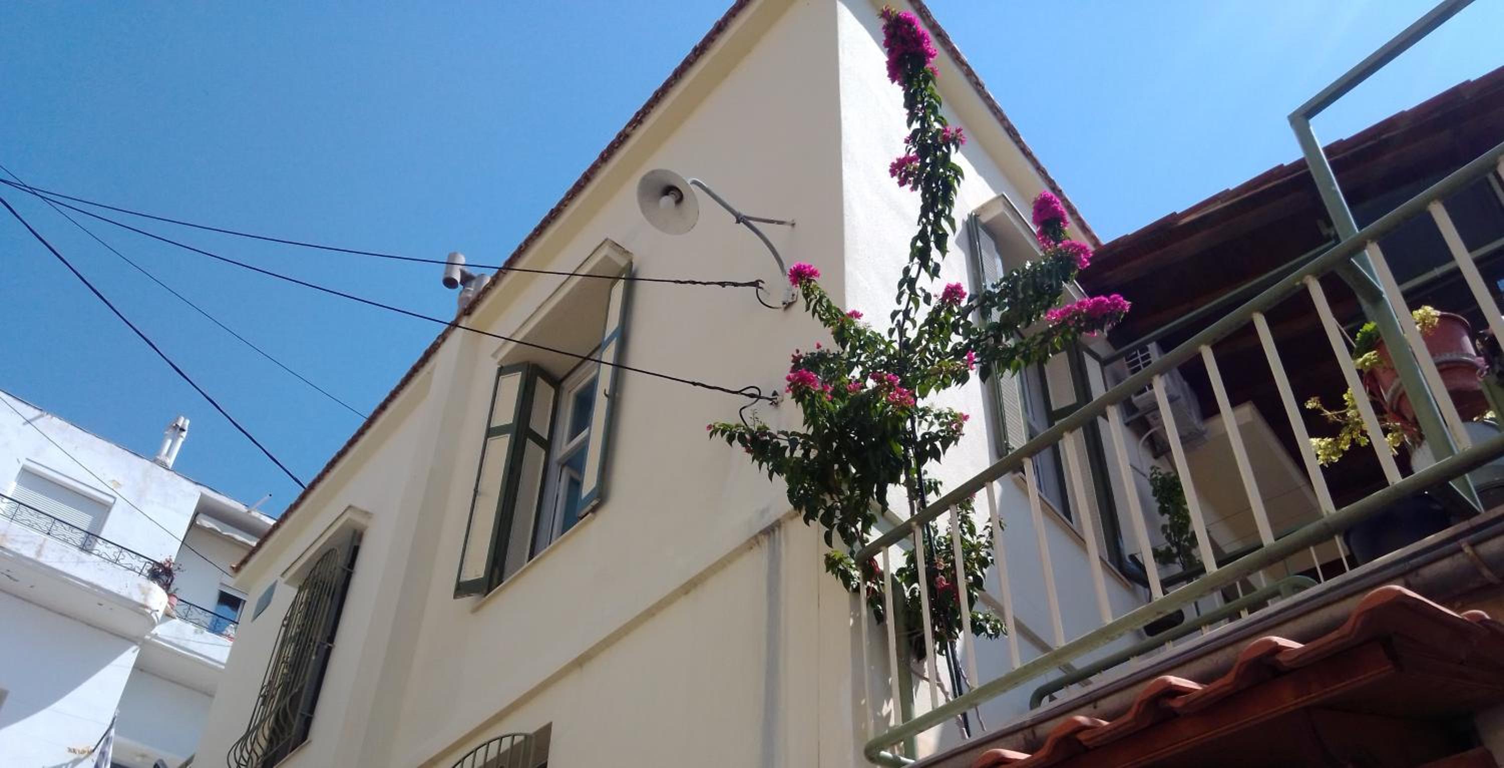 Hotel Giannis and Aristi's House - Image 1