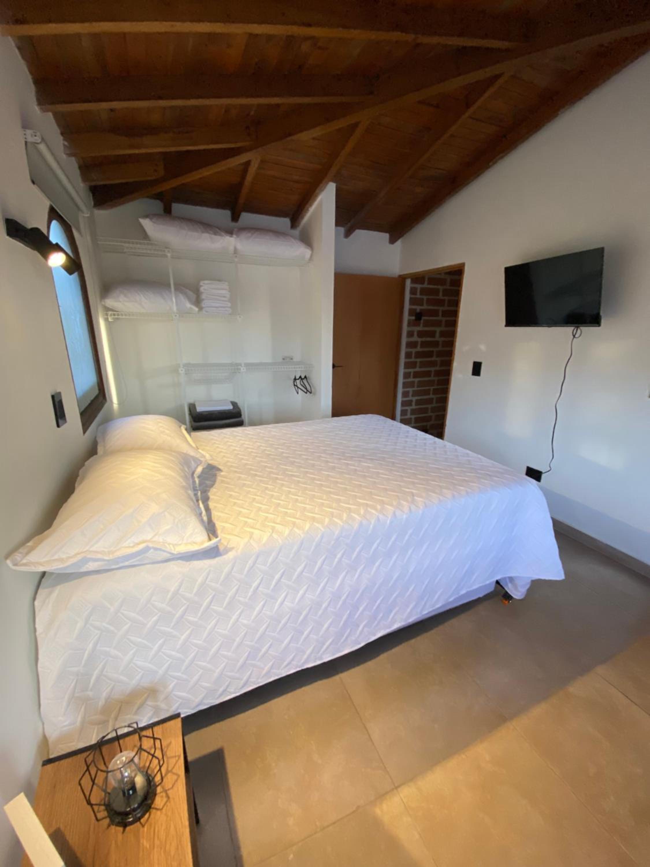 Habitación con baño privado en casa de campo ubicada en Santa Elena