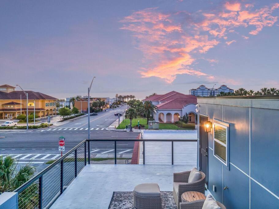 NEWLY BUILT SMV Oceanview Terrace House view 4