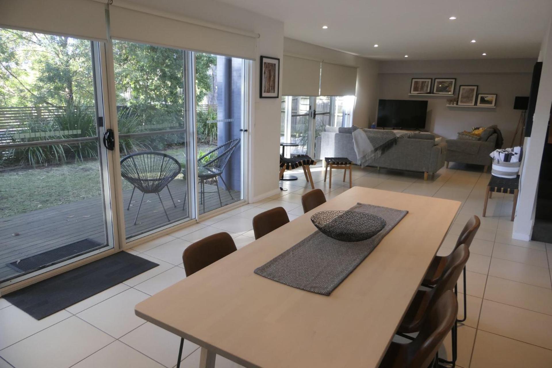 Acacia on Orion Beach - pet-friendly coastal home