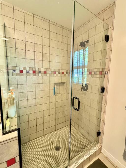 Prime West Los Angeles 4 Bedroom 2 Bathroom House