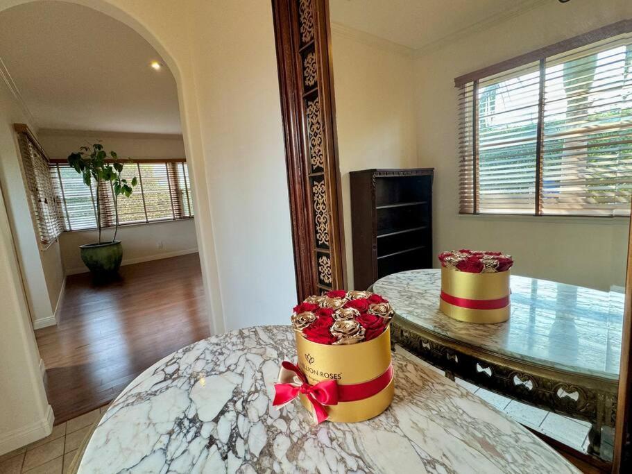 Prime West Los Angeles 4 Bedroom 2 Bathroom House