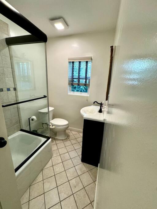Prime West Los Angeles 4 Bedroom 2 Bathroom House