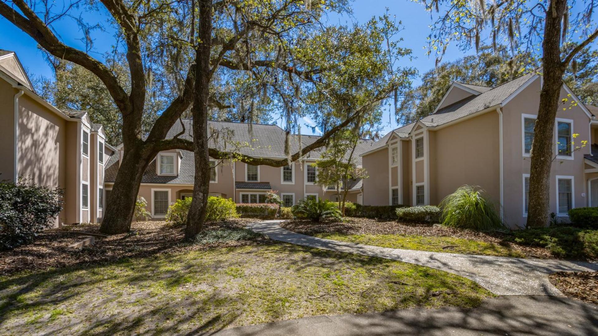 Private Balcony, Chefs Kitchen, Golf view 5