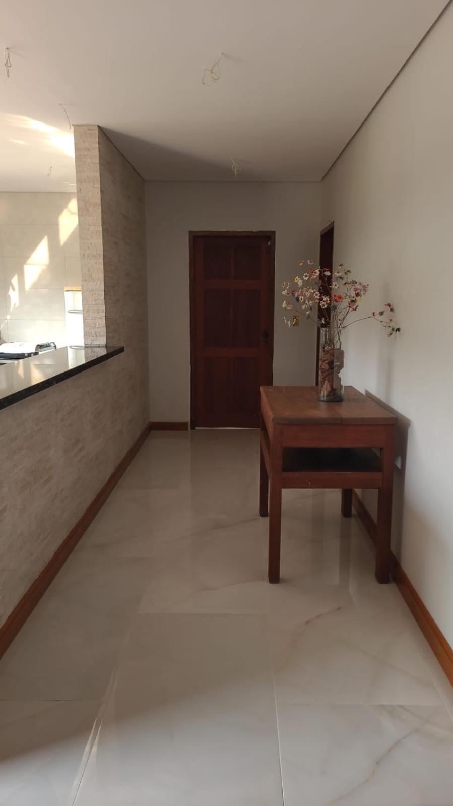 Casa com piscina e churrasqueira!