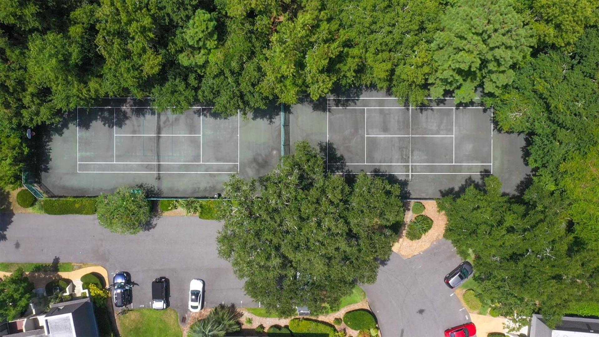 Screened Porch, Chefs Kitchen, Golf Views view 4