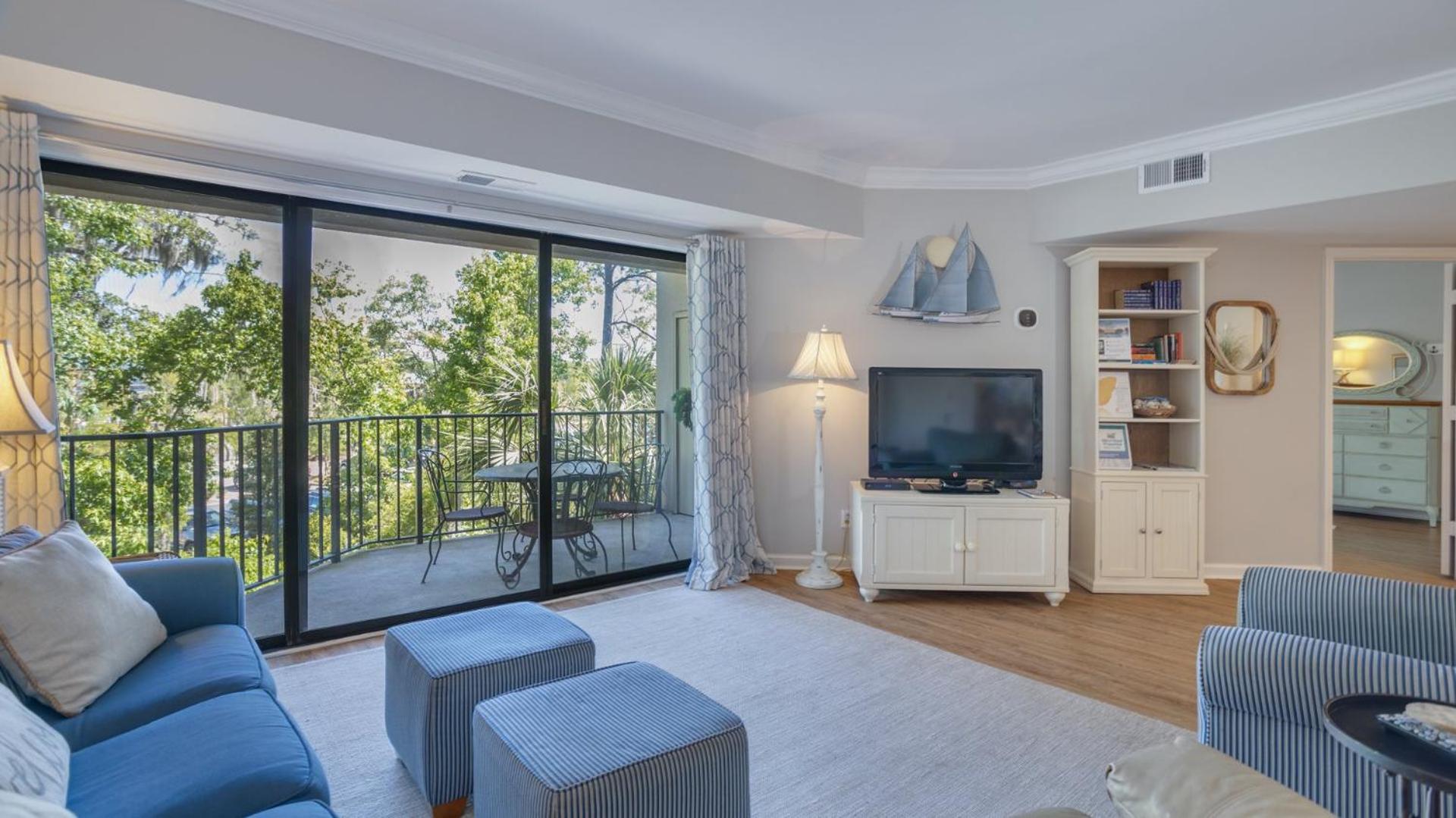 Private Balcony, Beach Getaway, Coligny view 3