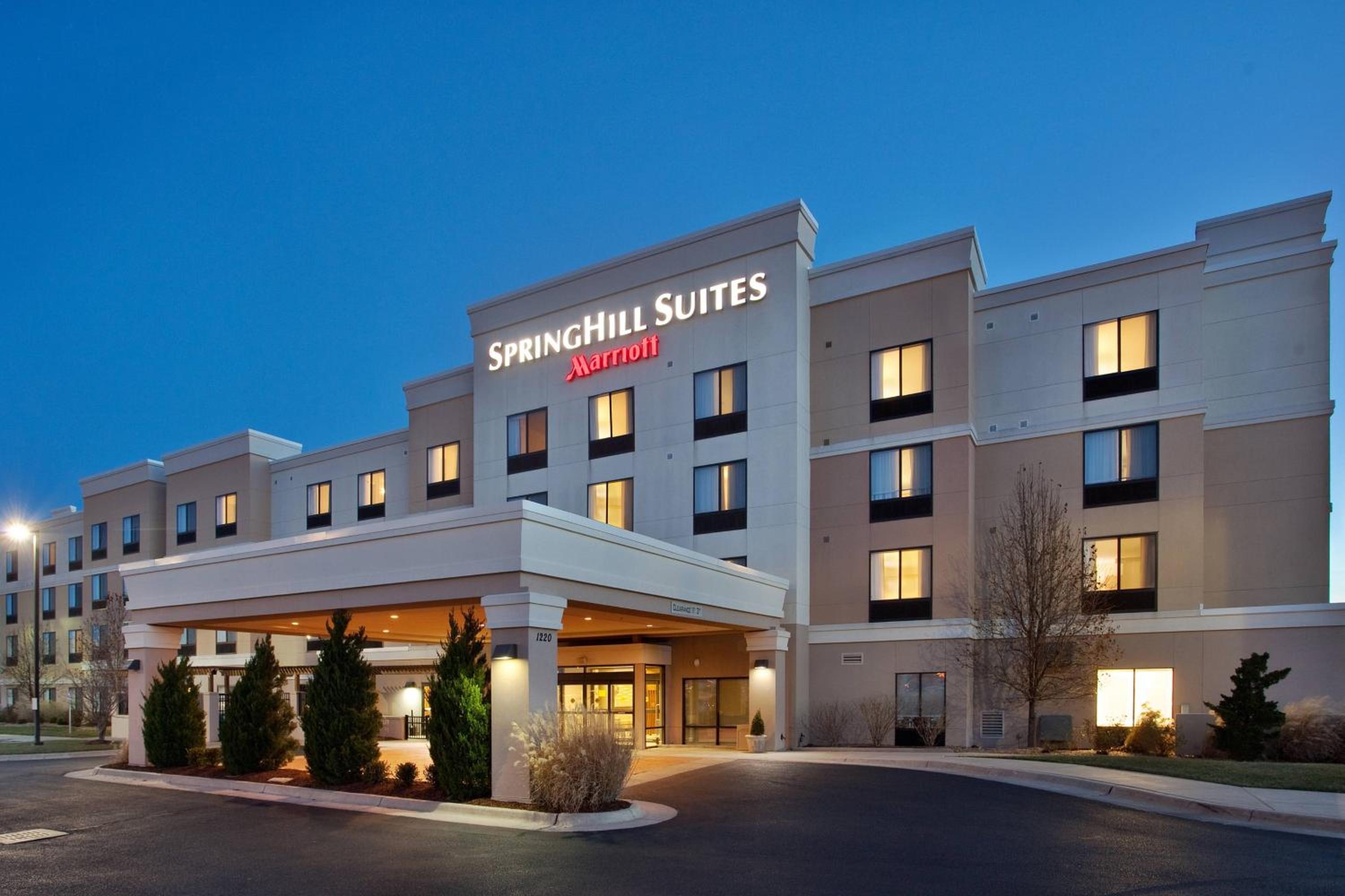 Hotel Springhill Suites by Marriott Wichita East At Plazzio - Image 1