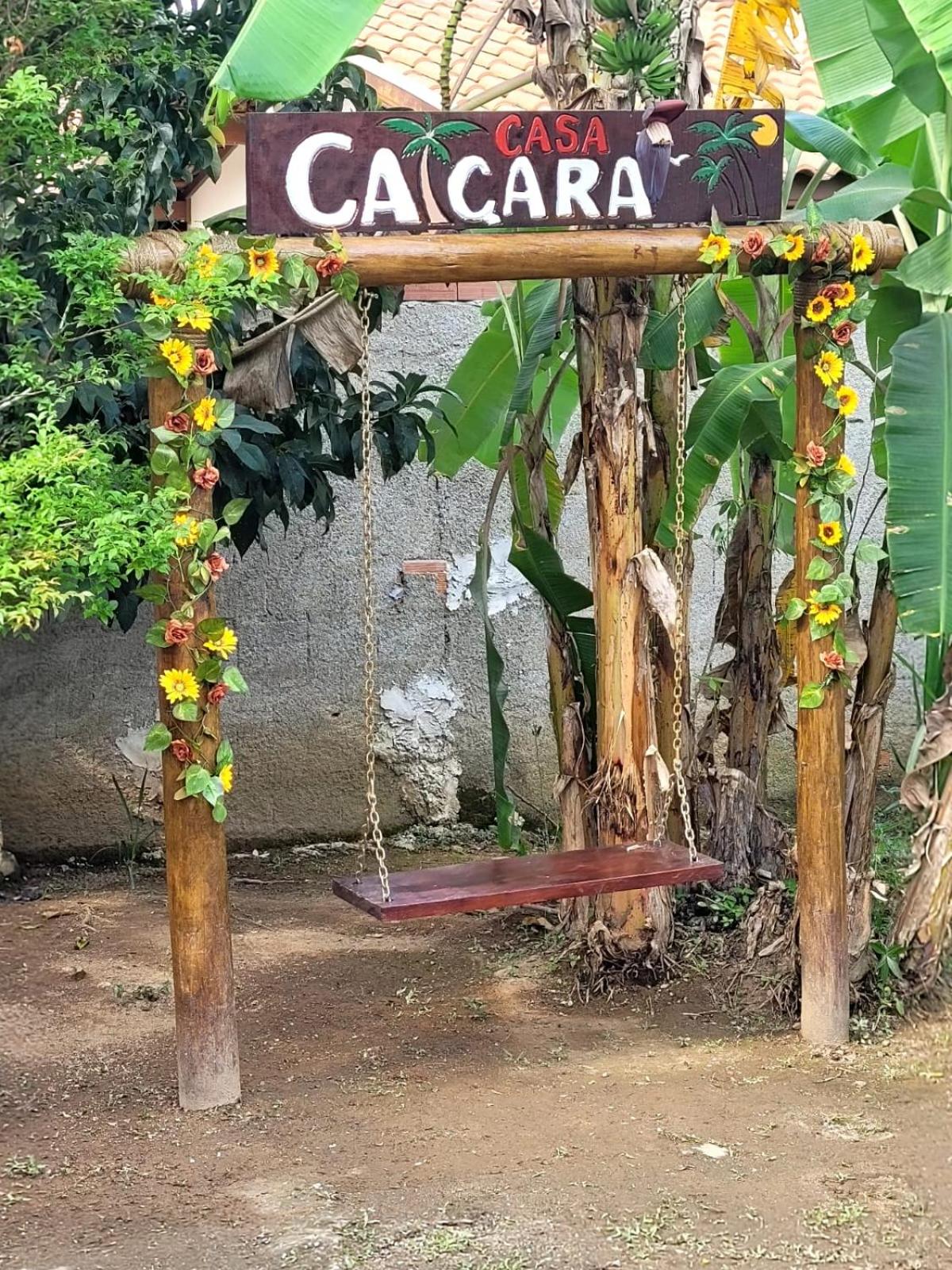 Casa com piscina e churrasqueira!